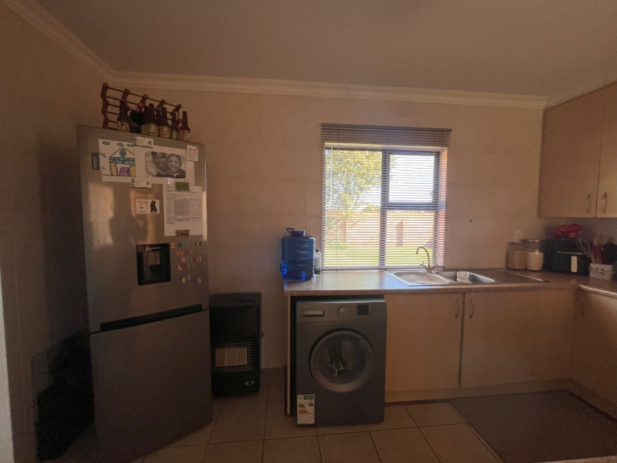 2 Bedroom Property for Sale in Vredenhof Sh Free State